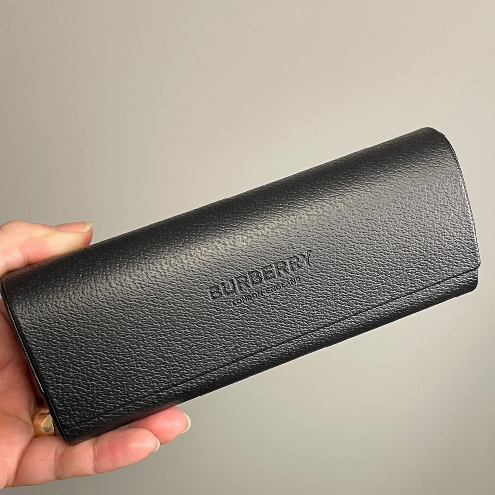 Burberry Black Textured Glasses Case Clamshell CLEAN Sunglasses